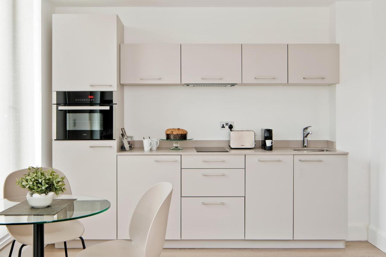 Penthouse Apartment,770111215:JPEG